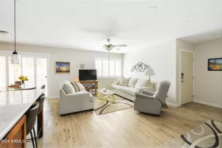 Photo #6: 6680951 Listing