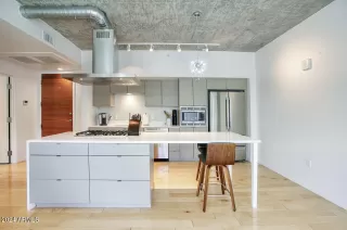 Photo #3: 6681037 Listing 