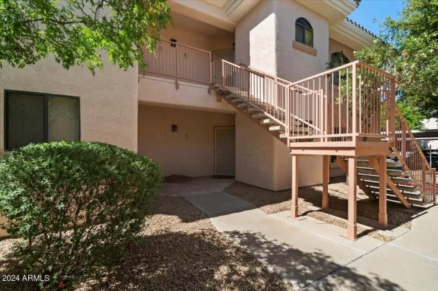 MLS: 6681050 Condo For Sale