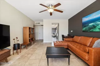 Photo #2: 6681135 Listing