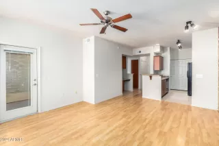 Photo #2: 6681185 Listing