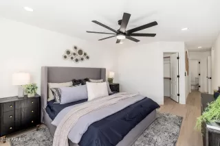 Photo #3: 6681207 Listing