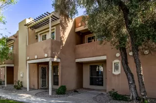 Photo #2: 6681208 Listing