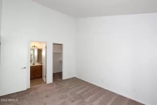 Photo #3: 6681239 Listing