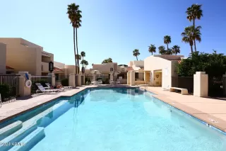 Photo #4: 6681239 Listing