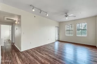 Photo #5: 6681286 Listing