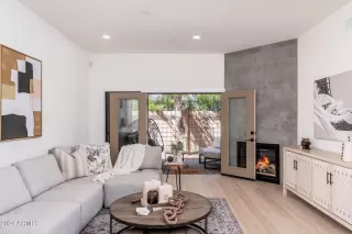 Photo #1: 6681292 Listing