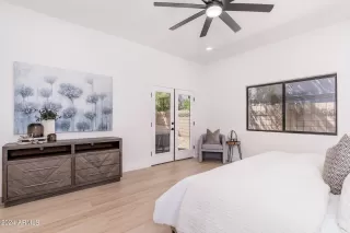 Photo #3: 6681292 Listing