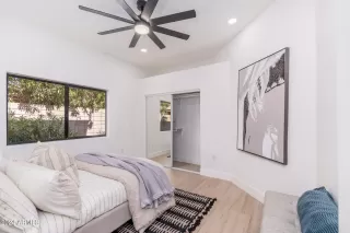 Photo #4: 6681292 Listing