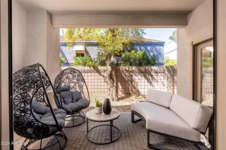 Photo #5: 6681292 Listing