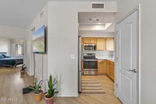 Photo #5: 6681379 Listing 