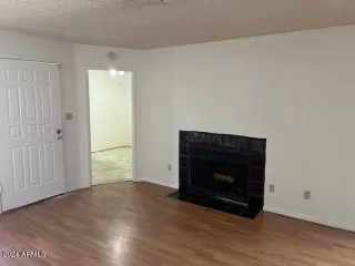 Photo #6: 6681667 Listing 