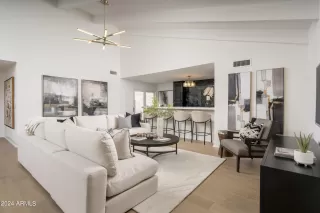 Photo #1: 6681803 Listing