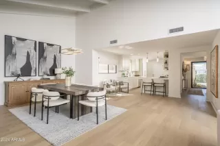 Photo #3: 6681803 Listing