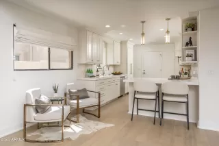 Photo #4: 6681803 Listing