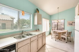 Photo #4: 6681914 Listing 