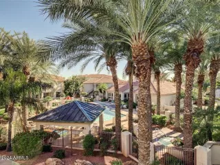 Photo #3: 6681921 Listing