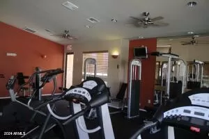 Photo #5: 6681921 Listing