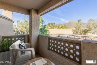 Photo #3: 6681942 Listing 