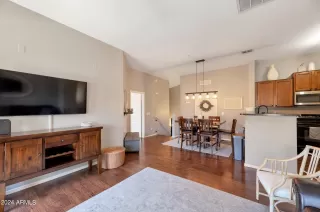 Photo #2: 6682152 Listing 