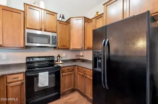 Photo #6: 6682152 Listing 