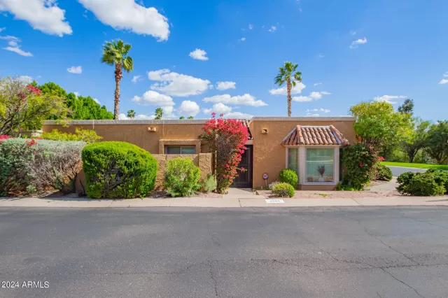 MLS: 6682225 Condo For Sale