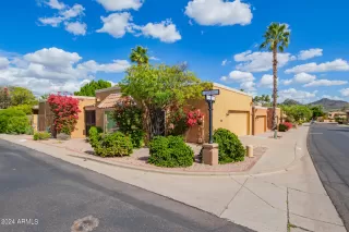 Photo #1: 6682225 Listing