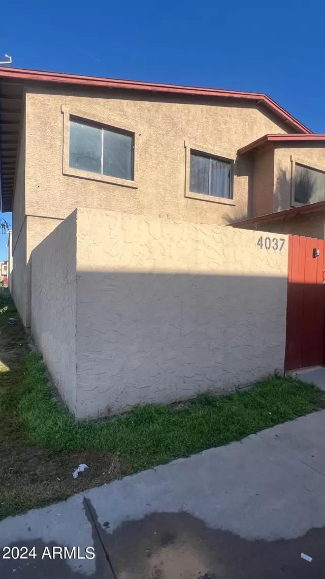 MLS: 6682327 Condo For Sale