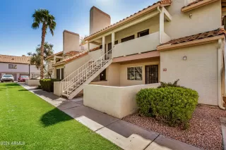 Photo #3: 6682422 Listing