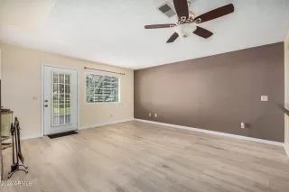 Photo #4: 6682422 Listing