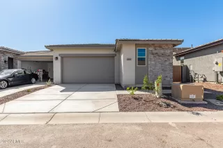 Photo #2: 6682460 Listing