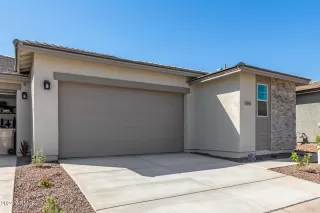 Photo #4: 6682460 Listing