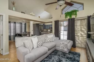 Photo #2: 6682502 Listing