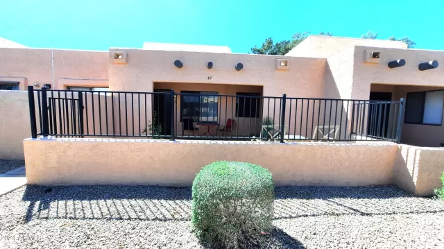 MLS: 6682619 Condo For Sale