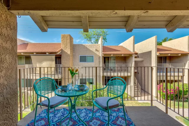MLS: 6682633 Condo For Sale