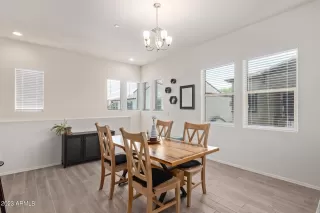 Photo #6: 6682712 Listing