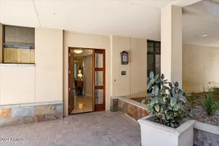 Photo #2: 6682815 Listing