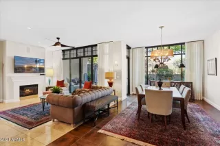 Photo #4: 6682815 Listing