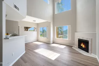 Photo #2: 6682825 Listing 