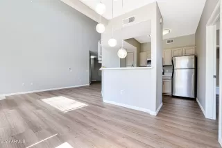 Photo #5: 6682825 Listing 