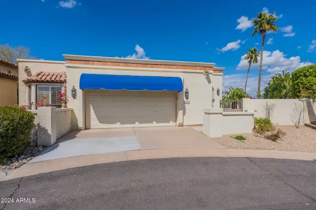 MLS: 6683009 Condo For Sale