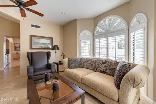 Photo #5: 6683009 Listing 