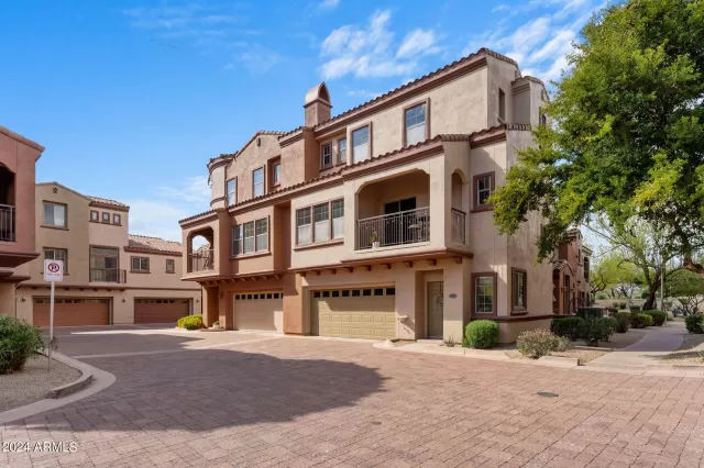 MLS: 6683080 Condo For Sale