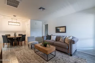 Photo #4: 6683110 Listing 