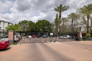 Photo #2: 6683140 Listing 