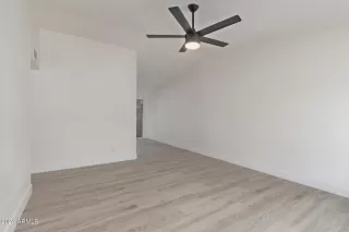 Photo #4: 6683147 Listing