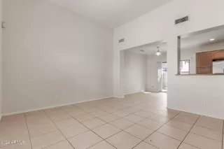 Photo #5: 6683210 Listing 