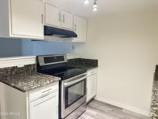 Photo #3: 6683355 Listing 