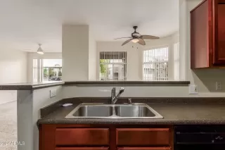 Photo #2: 6683382 Listing