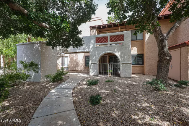 MLS: 6683410 Condo For Sale